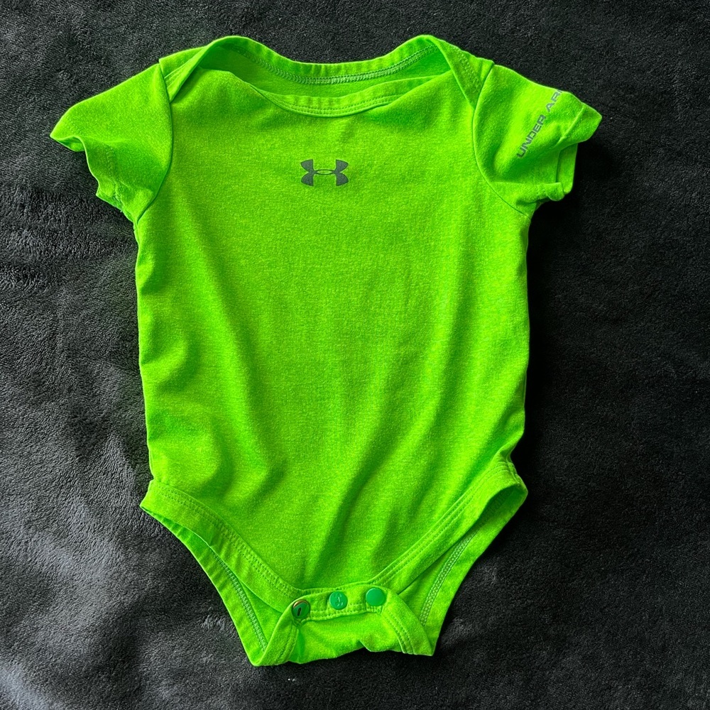 Under Armour 3-6 month